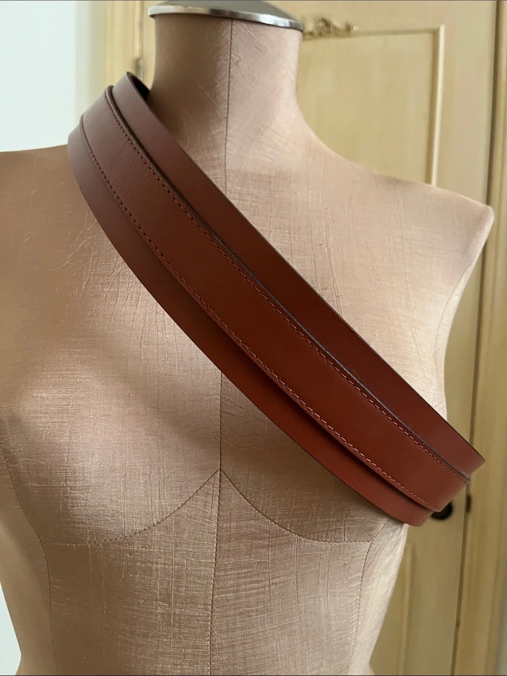 J. CREW Classic Lagenlook Career Cognac Brown Leather Belt w/ Gold Buckle SZ M/L